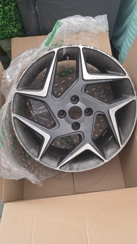 Genuine ford fiesta mk8 - st, 18"