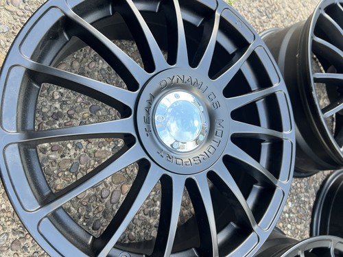 Team dynamics monza - r, 17”